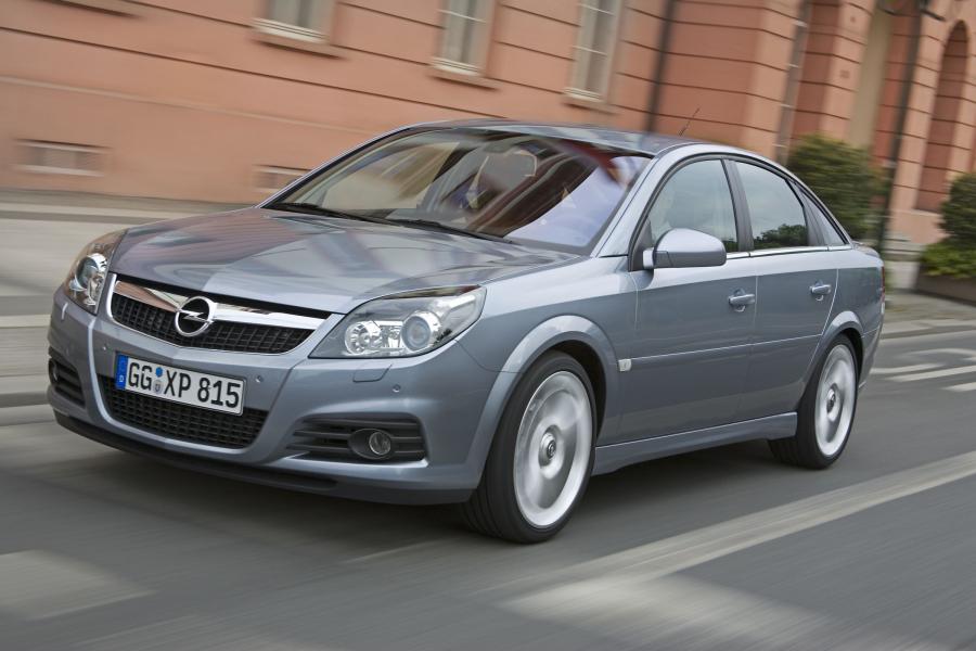  Opel Vectra GTS 2005 года  (фото 13 из 19)